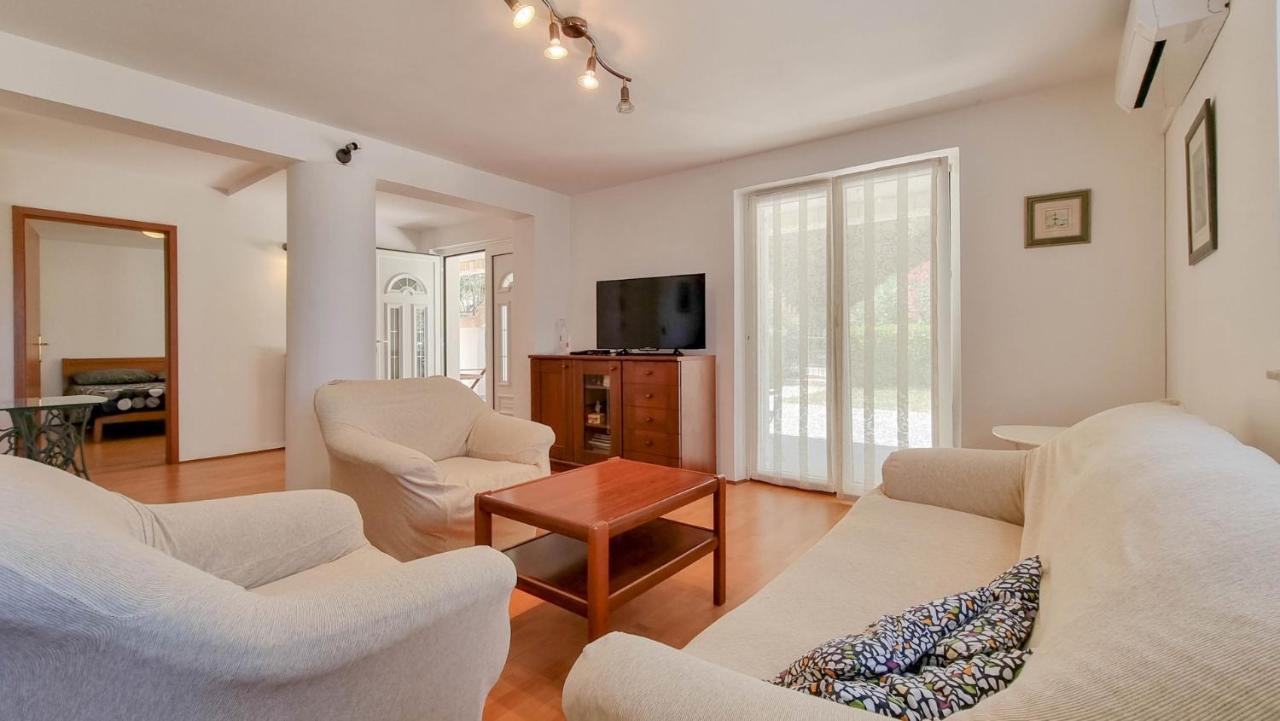 Appartement Ena à Novigrad Istria Extérieur photo