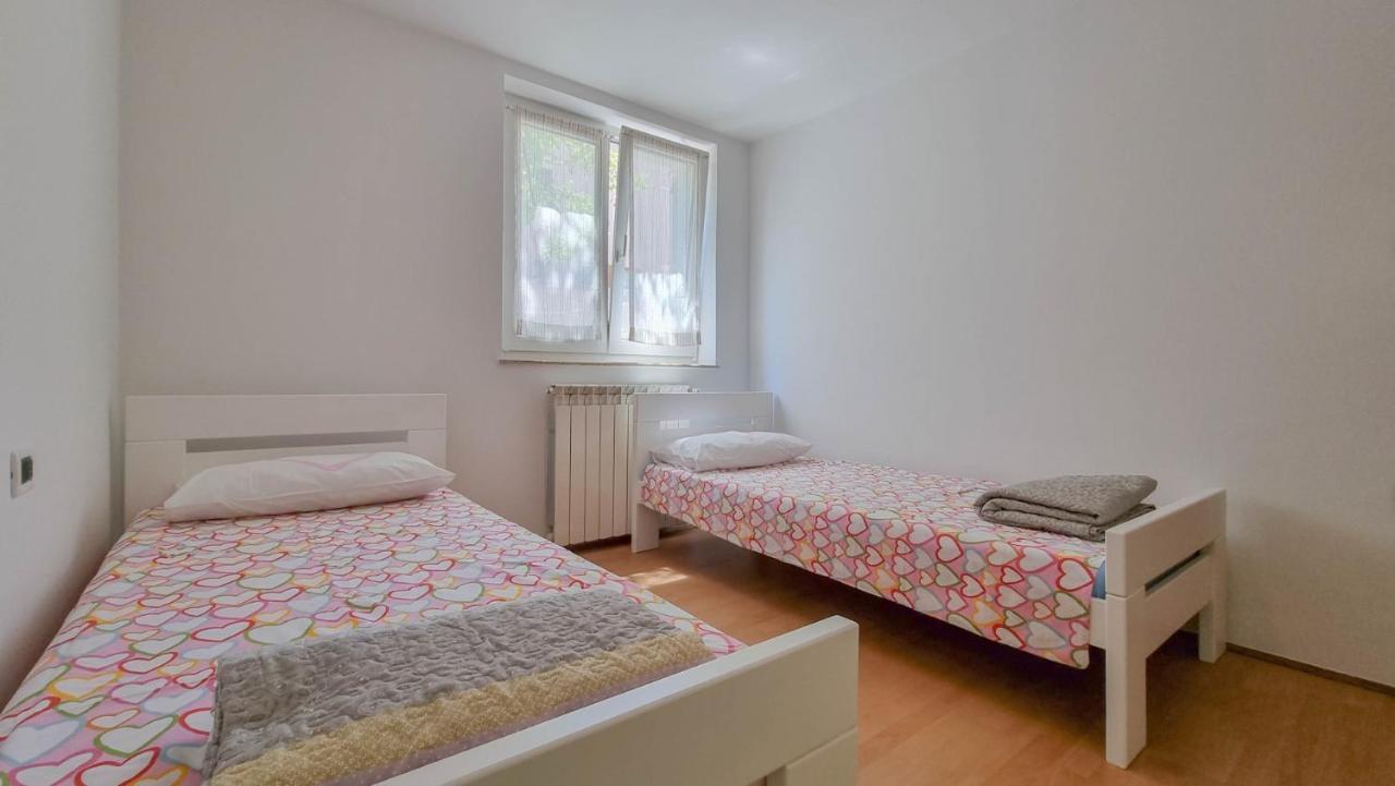 Appartement Ena à Novigrad Istria Extérieur photo