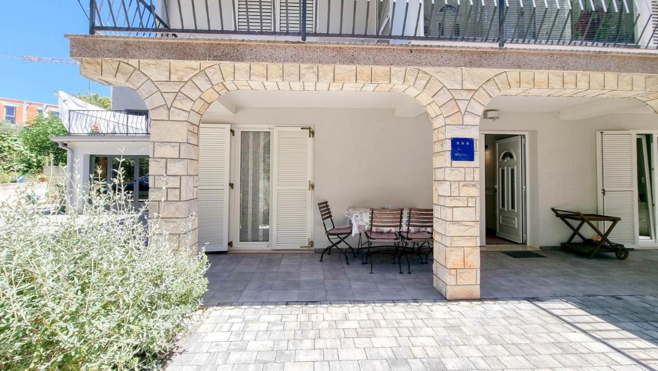 Appartement Ena à Novigrad Istria Extérieur photo