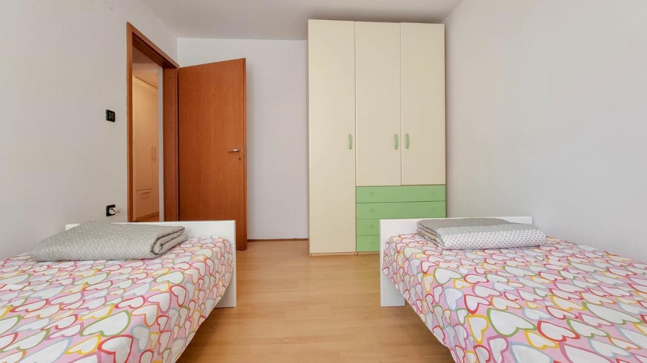 Appartement Ena à Novigrad Istria Extérieur photo