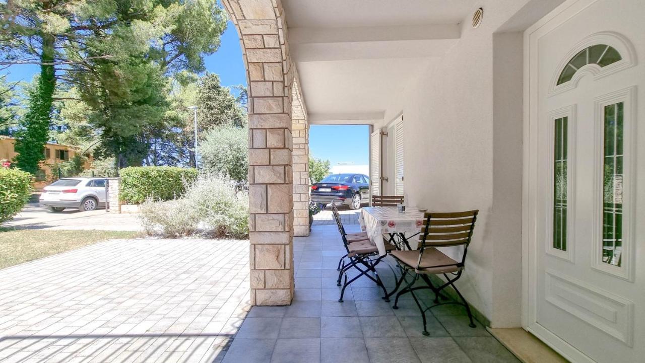 Appartement Ena à Novigrad Istria Extérieur photo